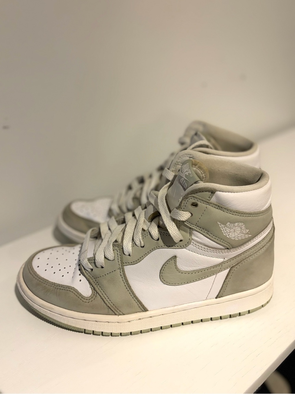 Nike High-Top Sneakers in Light Gray and White